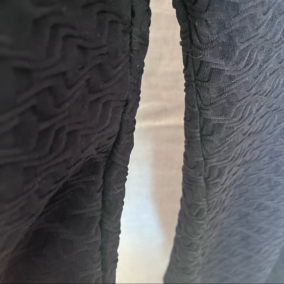 NWOT textured Forever 21 mini dress - Picture 5 of 6